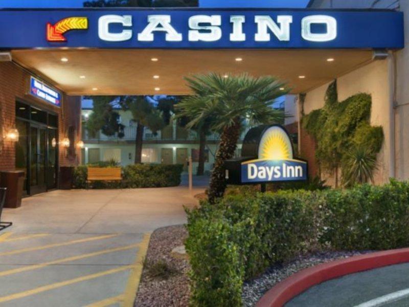 Days Inn By Wyndham Las Vegas Wild Wild West Gambling Hall Exterior photo